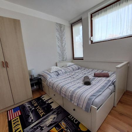 CsaládBarát Vendéglak Szegedi Magánszálláshely 9 fő részére, nagycsaládok és baráti társaságok részére Exterior foto