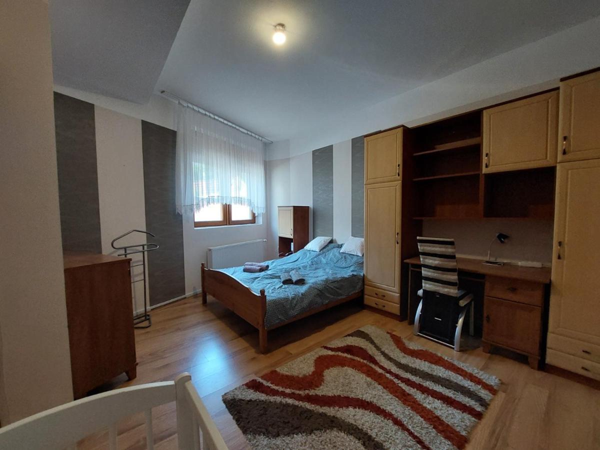 CsaládBarát Vendéglak Szegedi Magánszálláshely 9 fő részére, nagycsaládok és baráti társaságok részére Exterior foto