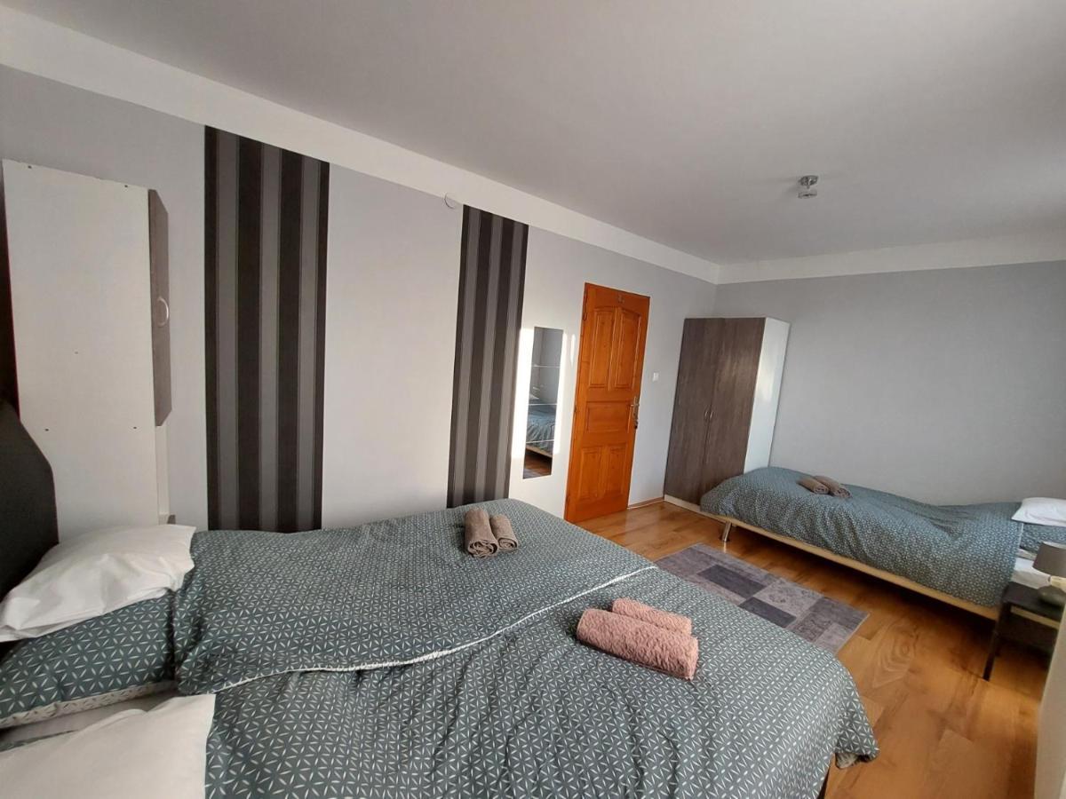 CsaládBarát Vendéglak Szegedi Magánszálláshely 9 fő részére, nagycsaládok és baráti társaságok részére Exterior foto